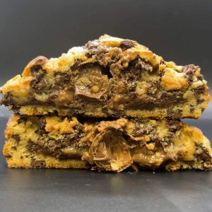 Blondy Ferrero Monster Cookie
